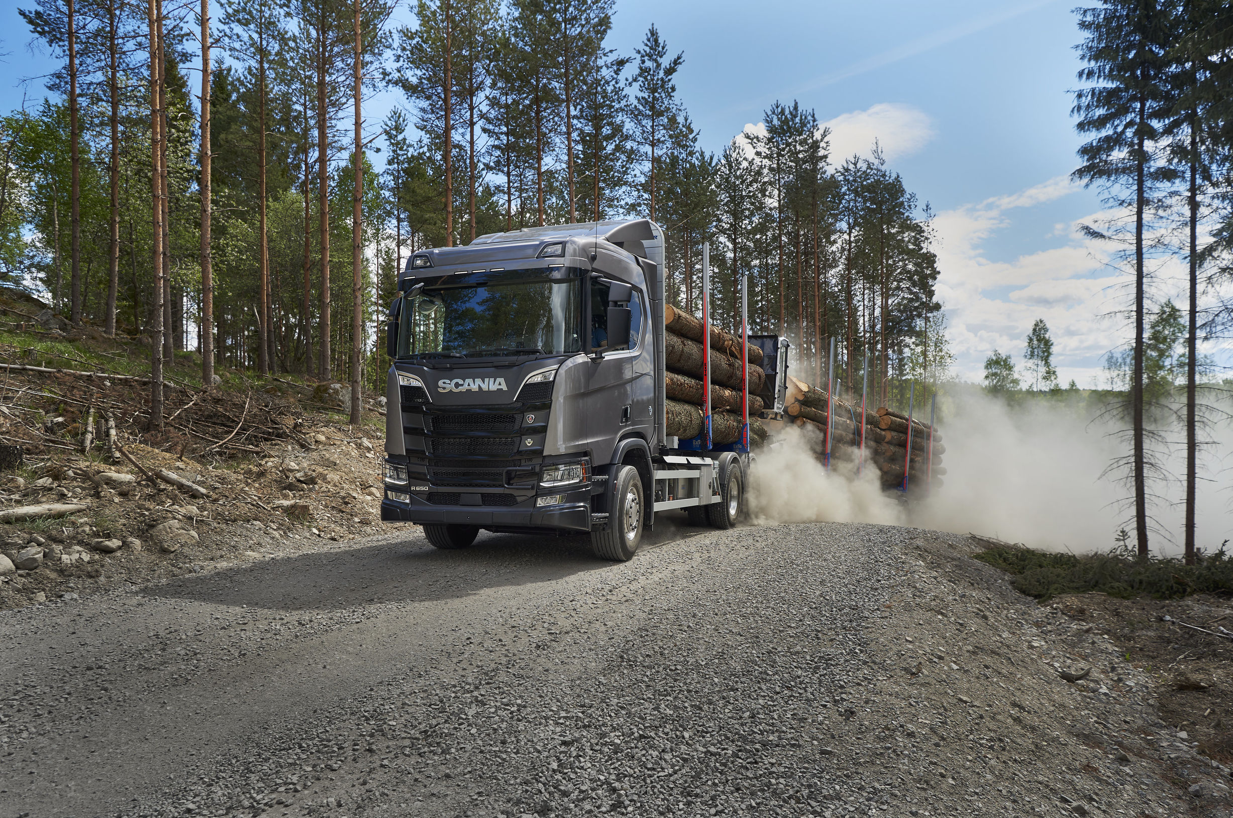 碾压国内百吨王自卸车,斯堪尼亚发布最大标载210吨的全新工程车