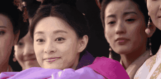 海洋芭莎最高级别代理（芭莎慈善夜红毯成虐狗的海洋）