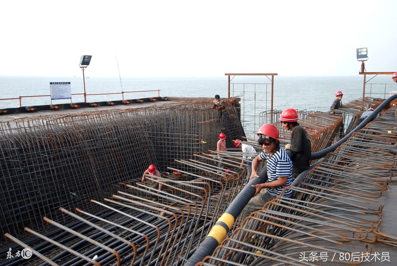 连续现浇箱梁贝雷梁支架受力验算过程