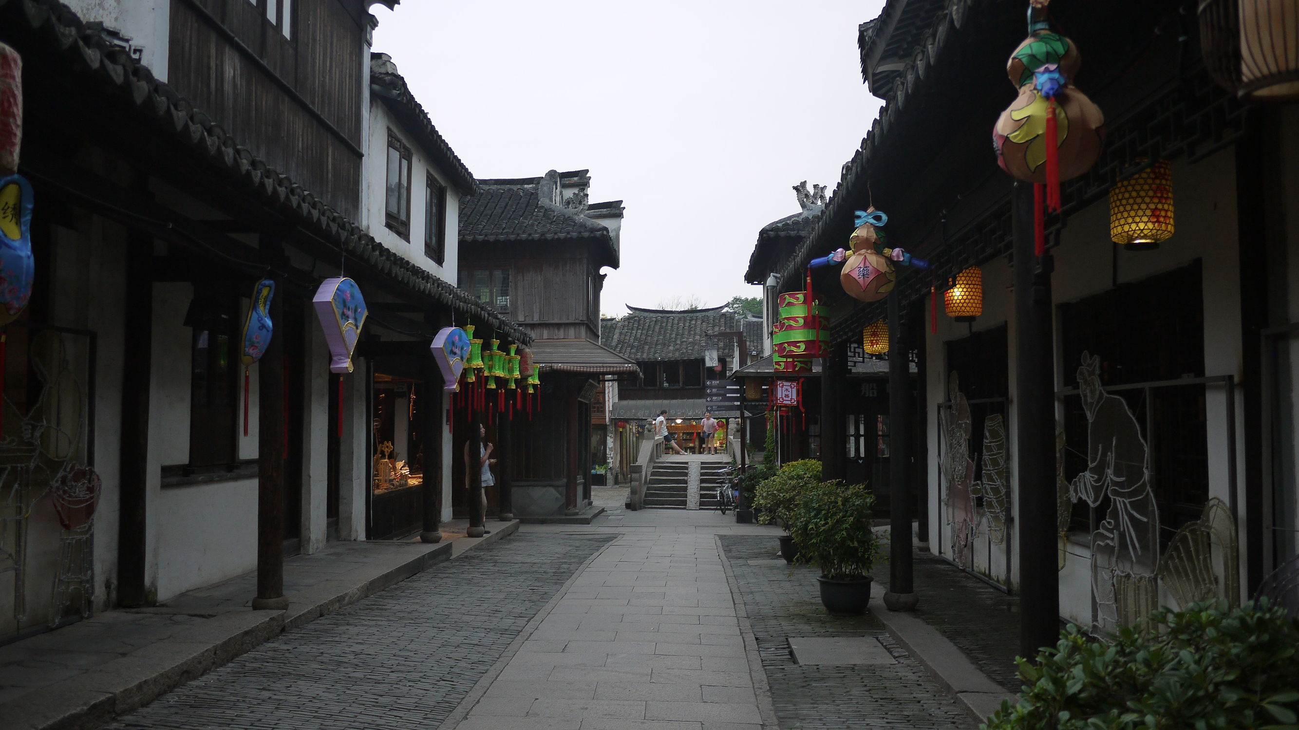 收費景區周莊古鎮旅遊夜景圖,送免費攻略