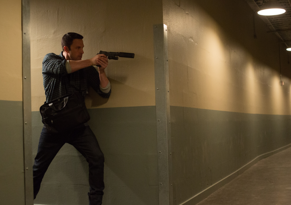 犯罪悬疑片《会计刺客》：自闭症会计，竟是“不太冷”的杀手