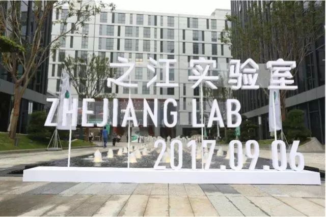 关键时刻，书记省长的“特长”派上用场