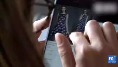 采访视频曝光：外国人用了8个词语形容他们眼中的上海！