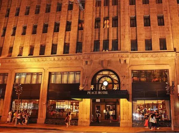 采访视频曝光：外国人用了8个词语形容他们眼中的上海！