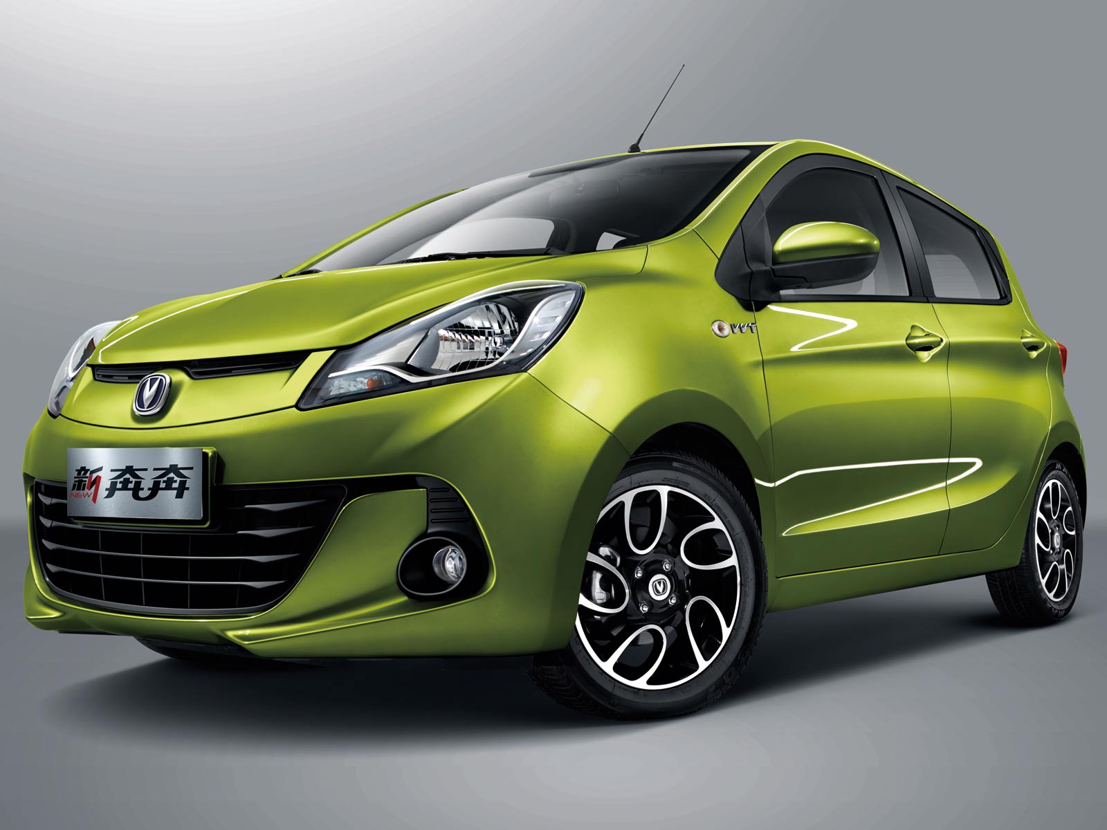 自动挡家用小车,长安奔奔再次强势来袭