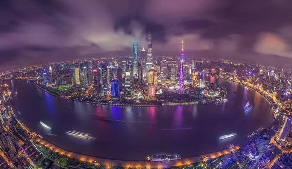 采访视频曝光：外国人用了8个词语形容他们眼中的上海！