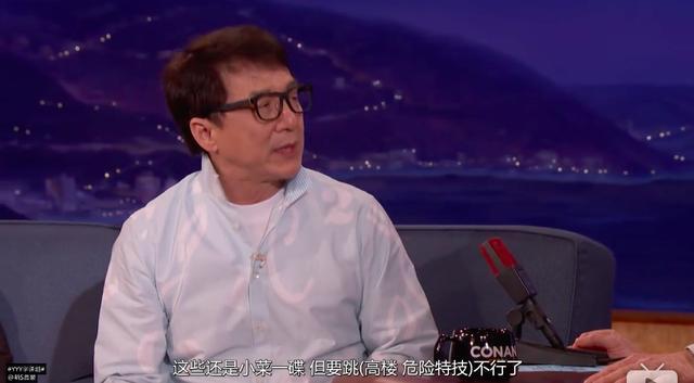 盘点成龙七大危险动作场面，曾被保险公司拉黑，还打破吉尼斯纪录