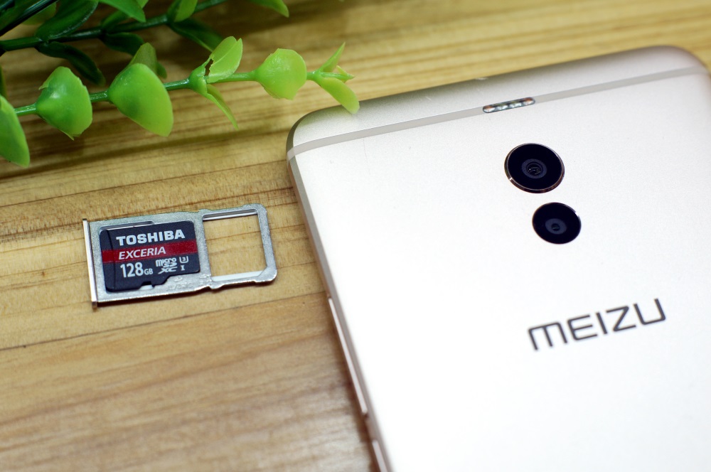 看看东芝的M302MicroSD卡如何让16G版本的魅蓝note6变128G