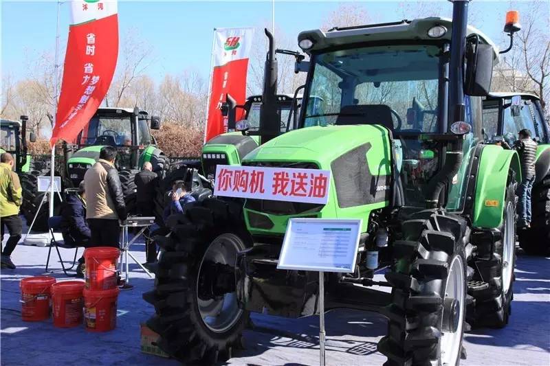 多圖 ∣ 和農(nóng)機君一起看黑龍江第一大農(nóng)機展！