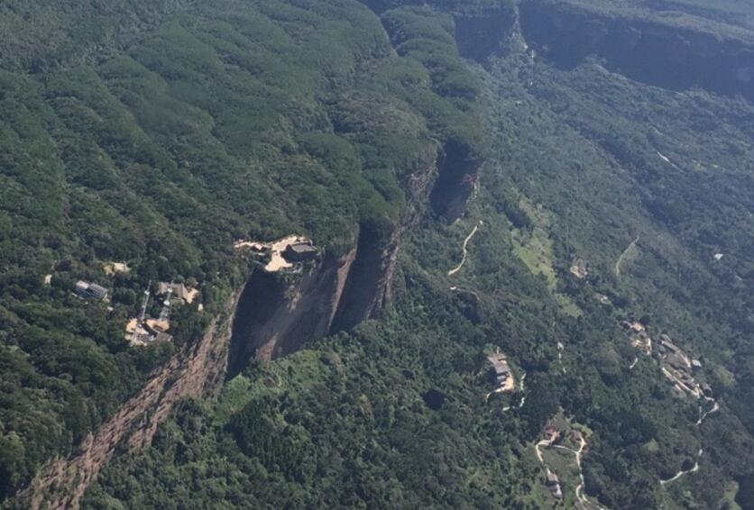 大自的结晶阳元石 剑门关流氓景点