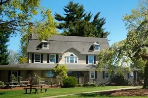 高露洁也有学校？这些被校名坑了的美国大学，你关注过吗