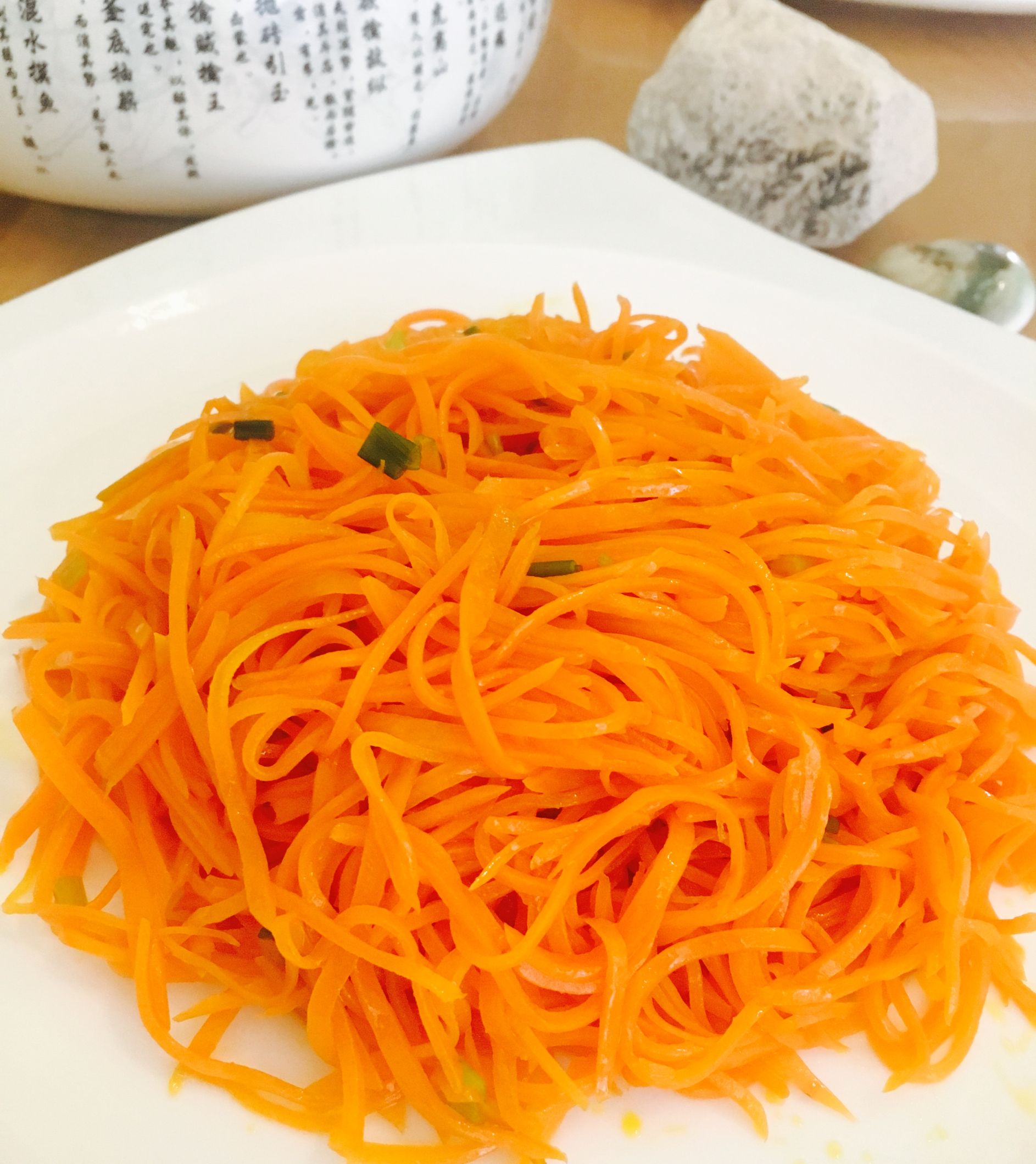 素炒胡蘿卜,素炒胡蘿卜絲怎么炒好吃