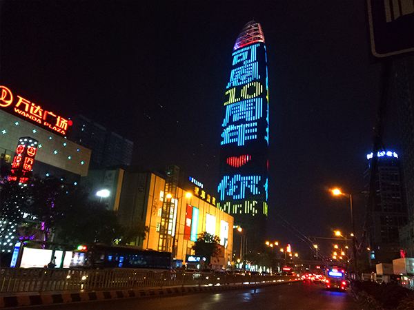 资本烧钱追逐“疯狂的牙科”：最强品牌年亏8亿，仍难挡扩张热情