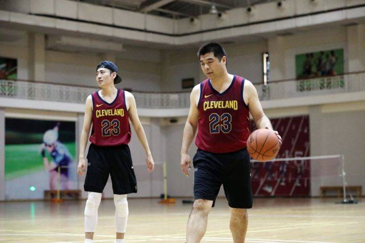 nba球衣尺码标为什么掉(新版NBA球衣尺码怎么选？)