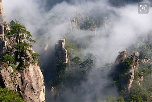 黄山 美丽的山与城 给你不一样的意境