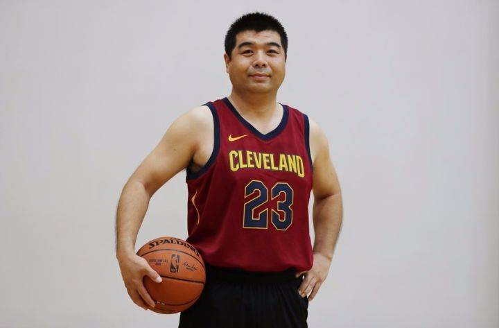 nba球衣尺码标为什么掉(新版NBA球衣尺码怎么选？)