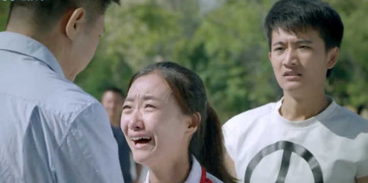 国庆看啥片？《Hi,高考君》带你回忆最美好的青春