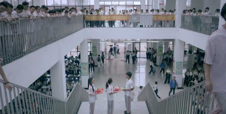 国庆看啥片？《Hi,高考君》带你回忆最美好的青春