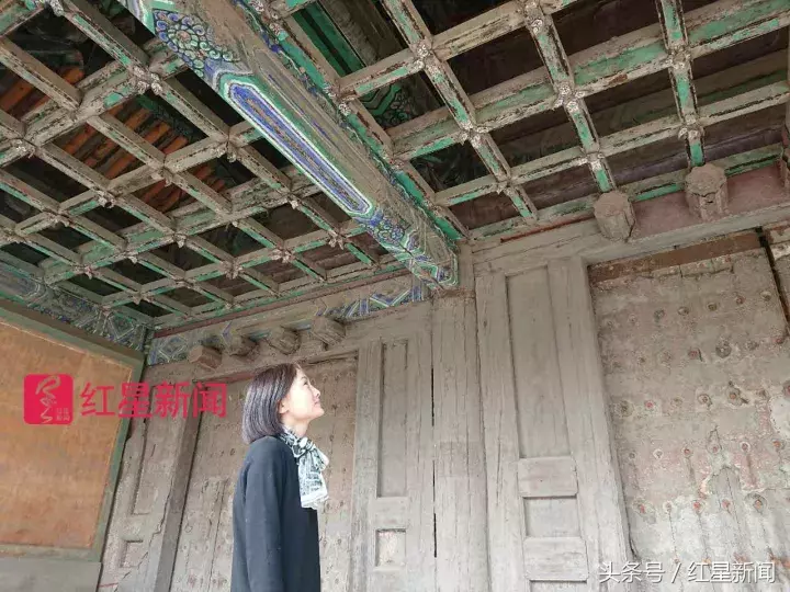 清华博士返乡守陵：白门红门装修背后的静谧坚守