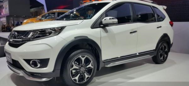 本田全新中大型越野,只卖18万却有7个座:本田brv太美