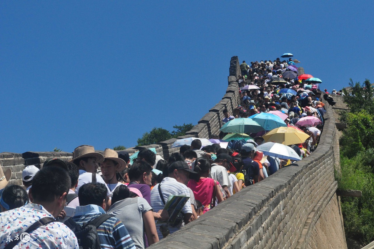 国庆节期间旅游景点爆满