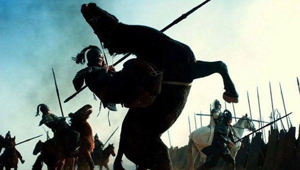 逍遥津之战,张辽差一点生擒孙权,孙权被张辽大军追杀时,前方有大河