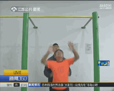 高校新生引体向上成“老大难” 平均做不到4个