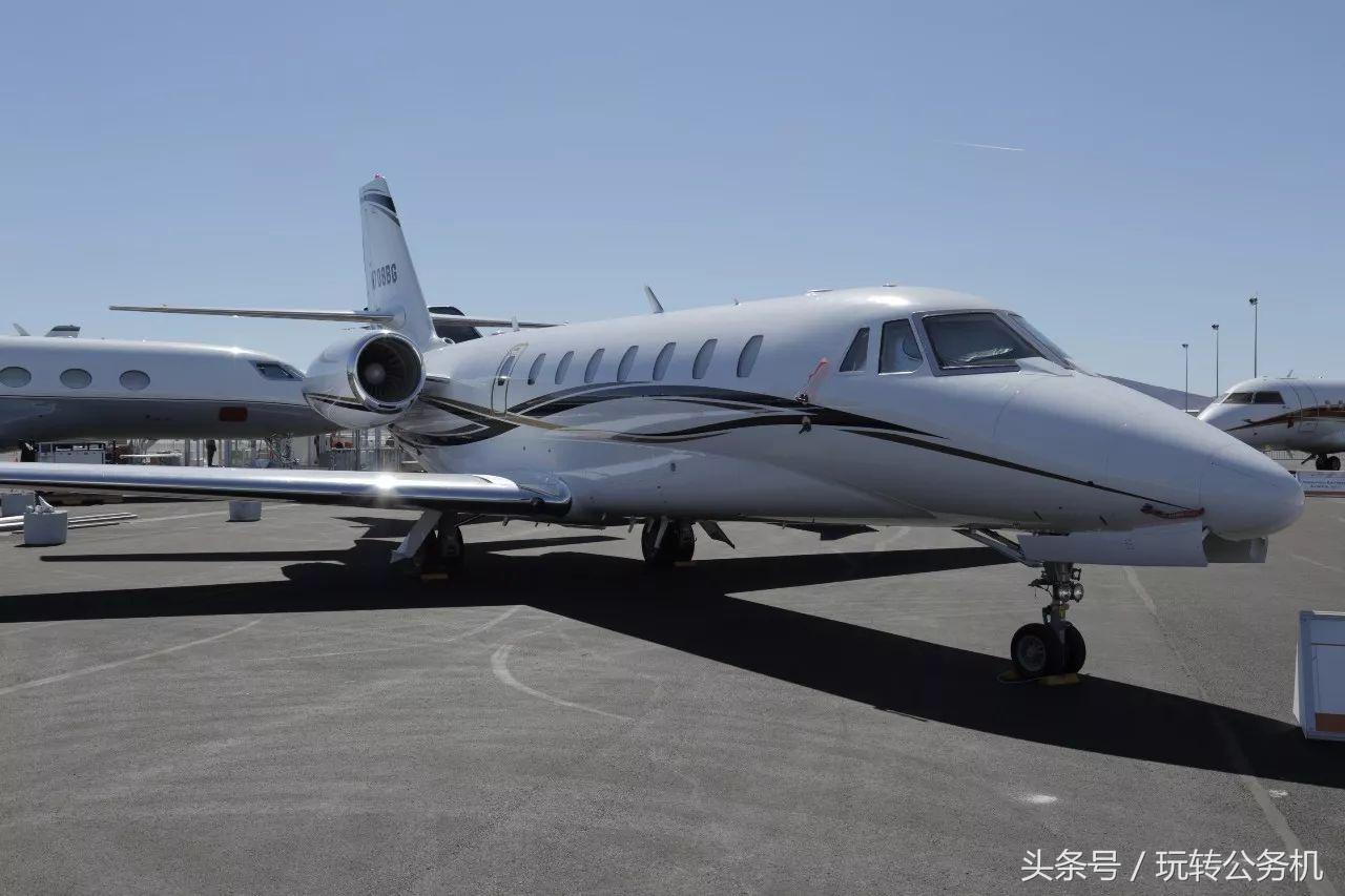 赛斯纳 奖状君主湾流 g650庞巴迪 挑战者300停在角落的一架湾流g200又