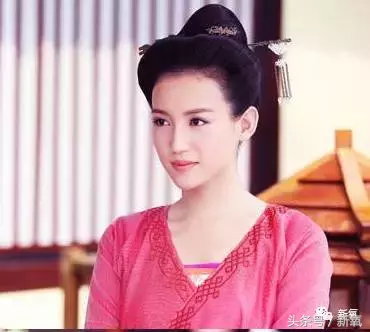 中国版《太阳的后裔》开播，尴尬的是女主美空出身还和女二长一样