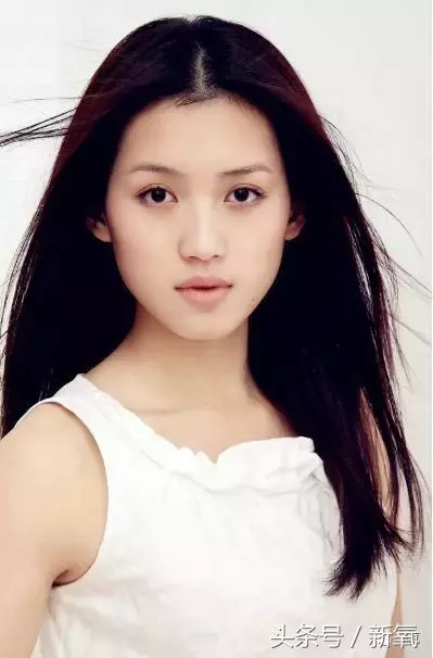 中国版《太阳的后裔》开播，尴尬的是女主美空出身还和女二长一样