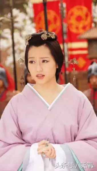 中国版《太阳的后裔》开播，尴尬的是女主美空出身还和女二长一样