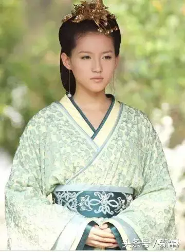 中国版《太阳的后裔》开播，尴尬的是女主美空出身还和女二长一样