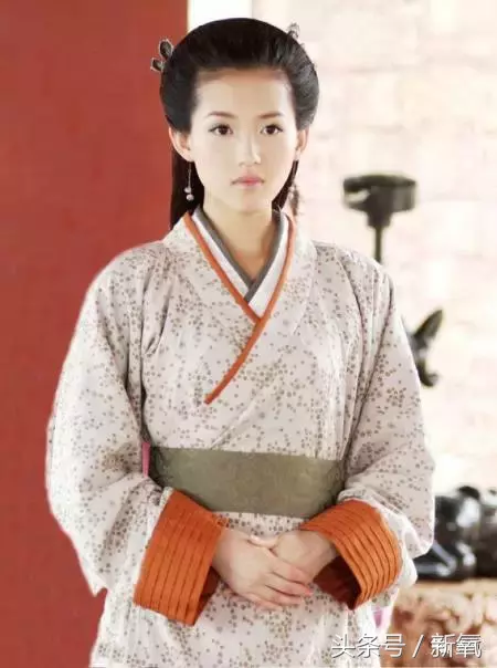 中国版《太阳的后裔》开播，尴尬的是女主美空出身还和女二长一样
