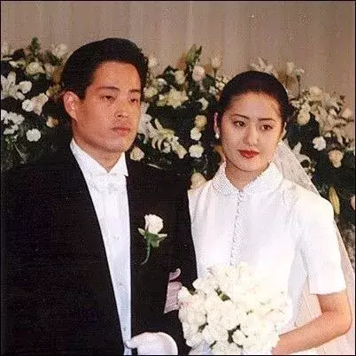 她結婚8年後逃離豪門，現在46歲成為了當今女性的榜樣！