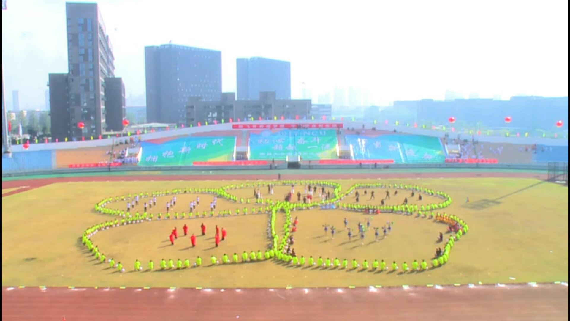 怎么又是别人家的大学？南昌大学花式运动会竟像变魔术！