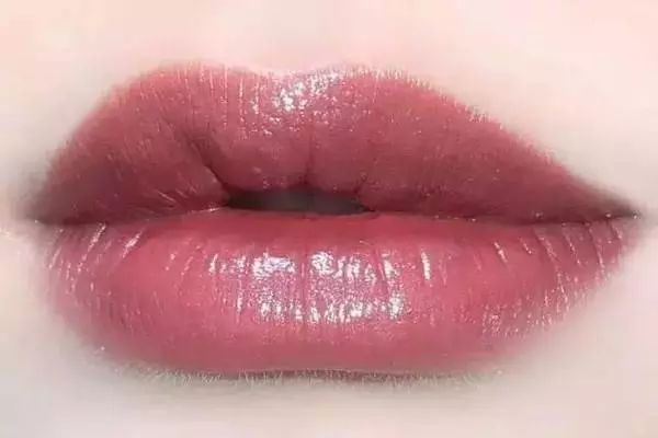 这些最适合秋冬的口红色号，盲买都不会出错！