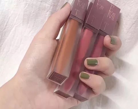 这些最适合秋冬的口红色号，盲买都不会出错！