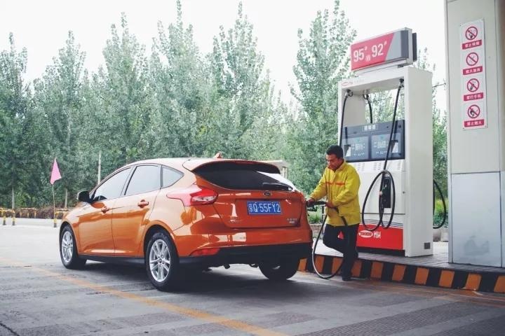 1人1000公里1箱油——福克斯EcoBoost125自动挡车型油耗长测