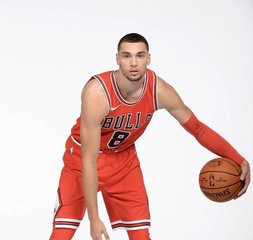 nba中哪些人是八号(盘点NBA现役身穿8号球衣球星TOP5：属于科比的号码 人人都是科密)