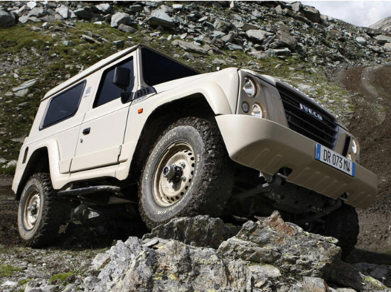 意大利硬派越野车!不输给路虎卫士和jeep牧马人!