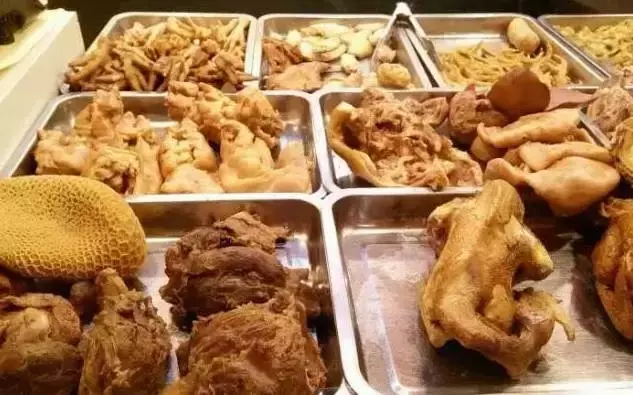 郑州这两条美食街的30家美食小店,你吃过几家?
