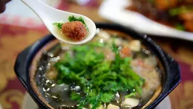 郑州这两条美食街的30家美食小店,你吃过几家?