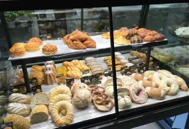 郑州这两条美食街的30家美食小店,你吃过几家?