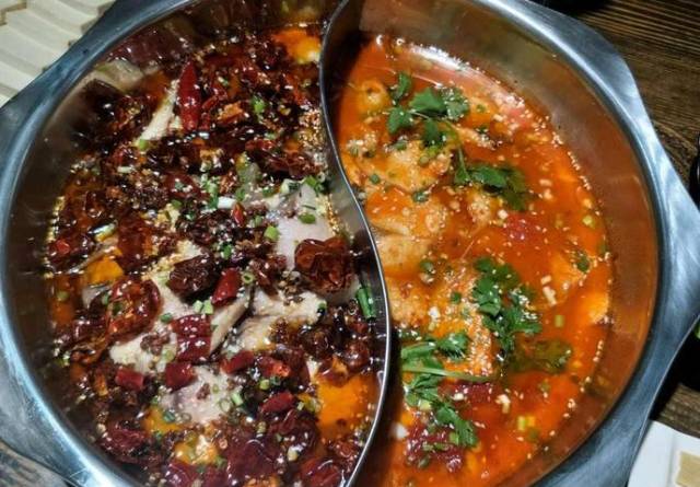 郑州这两条美食街的30家美食小店，你吃过几家？