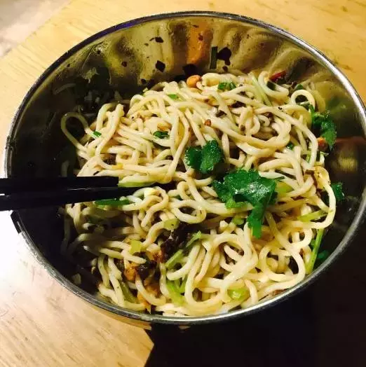 郑州这两条美食街的30家美食小店,你吃过几家?
