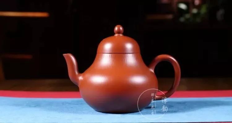 原来这才是“原矿黑泥”紫砂壶