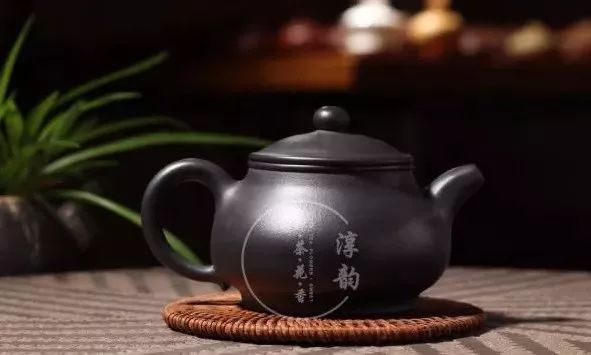 原来这才是“原矿黑泥”紫砂壶