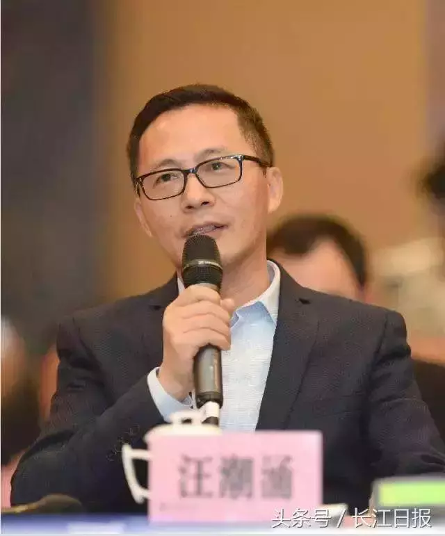 “校招季”高薪万岗来了!市领导率队喊你留武汉一起创