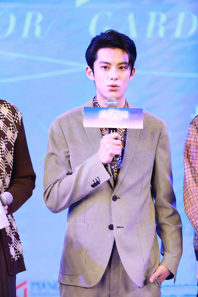 《唐人街探案》曝光全部阵容，妻夫木聪继《刺客聂隐娘》再加盟