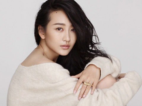 女人左眼角有痣的图片（详细分析女子痣相的含义）
